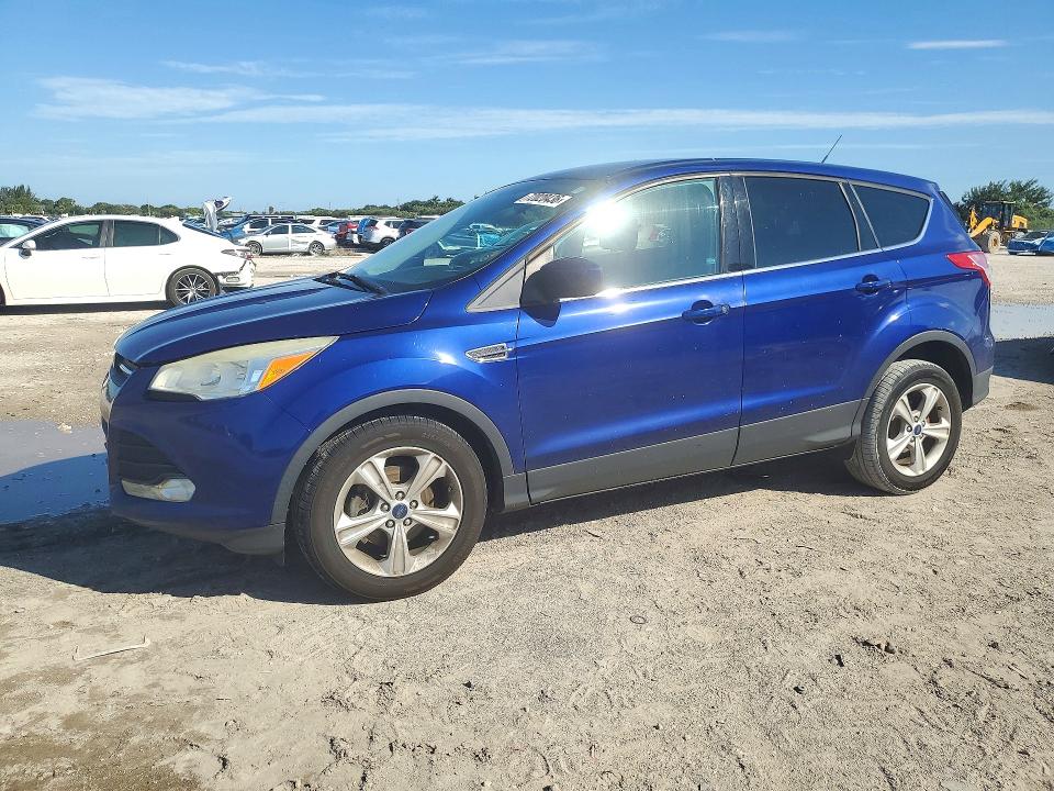 FORD ESCAPE 2014 with VIN 1FMCU0GX6EUC43828 - Photo from auction