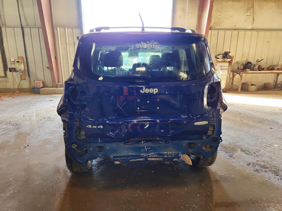 Photo 6 from auction – 2016 JEEP RENEGADE with VIN ZACCJBBTXGPD09525