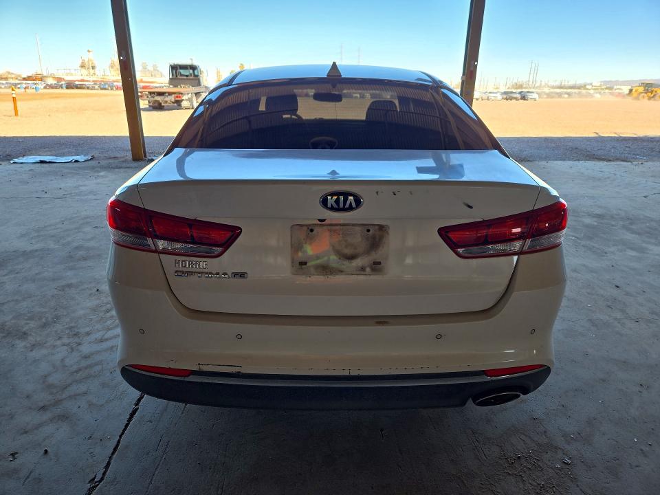 Photo 6 from auction – 2018 KIA OPTIMA with VIN 5XXGT4L34JG184605