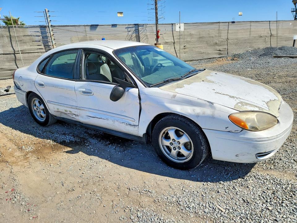 Zdjęcie 4 z aukcji – 2005 FORD TAURUS z VIN 1FAFP532X5A124154