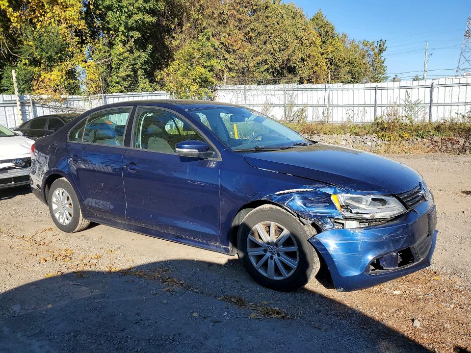Photo 4 from auction – 2011 VOLKSWAGEN JETTA with VIN 3VWDK7AJ3BM008179
