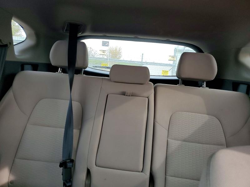 Снимка 10 от търг – 2021 HYUNDAI TUCSON с VIN KM8J3CA48MU302273