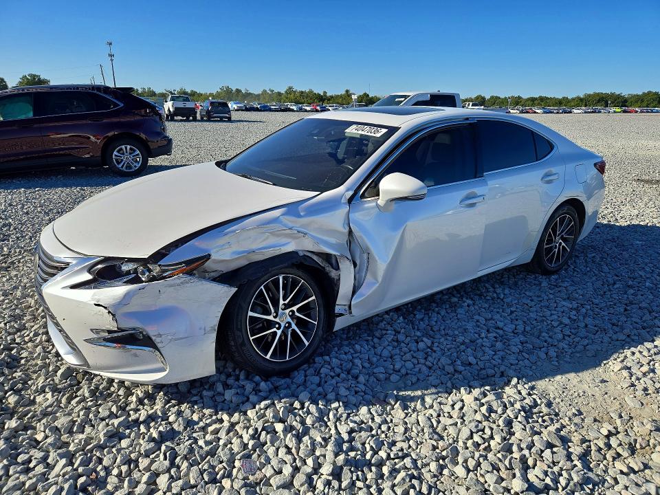LEXUS ES 2018 с VIN 58ABK1GG6JU107399 - Снимка от търг