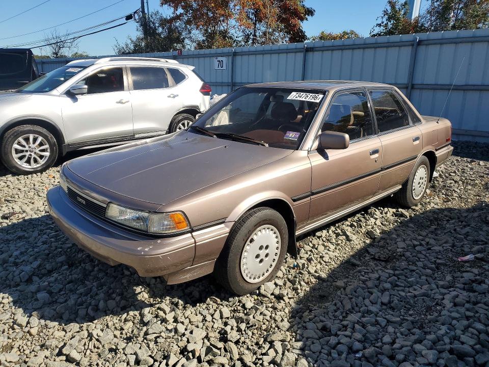 TOYOTA CAMRY 1988 с VIN JT2SV22E3J3283727 - Снимка от търг