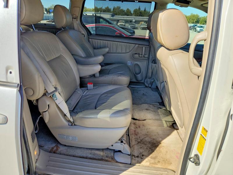 Снимка 11 от търг – 2010 TOYOTA SIENNA с VIN 5TDDK4CC5AS031283