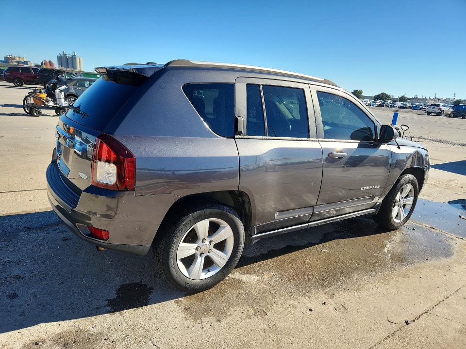 Photo 3 from auction – 2017 JEEP COMPASS with VIN 1C4NJDEB3HD204655