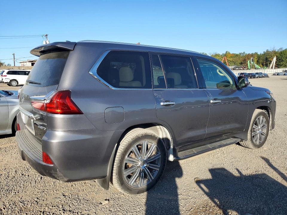 صورة رقم 3 من المزاد - 2017 LEXUS LX مع VIN JTJHY7AX4H4226494