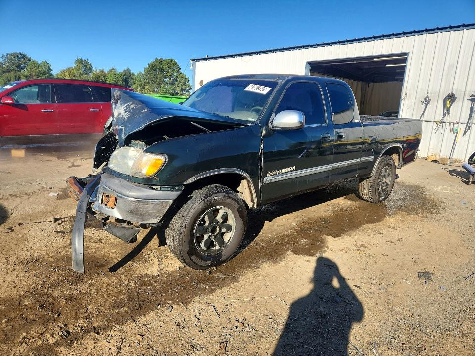 TOYOTA TUNDRA 2002 with VIN 5TBRN341X2S272609 - Photo from auction