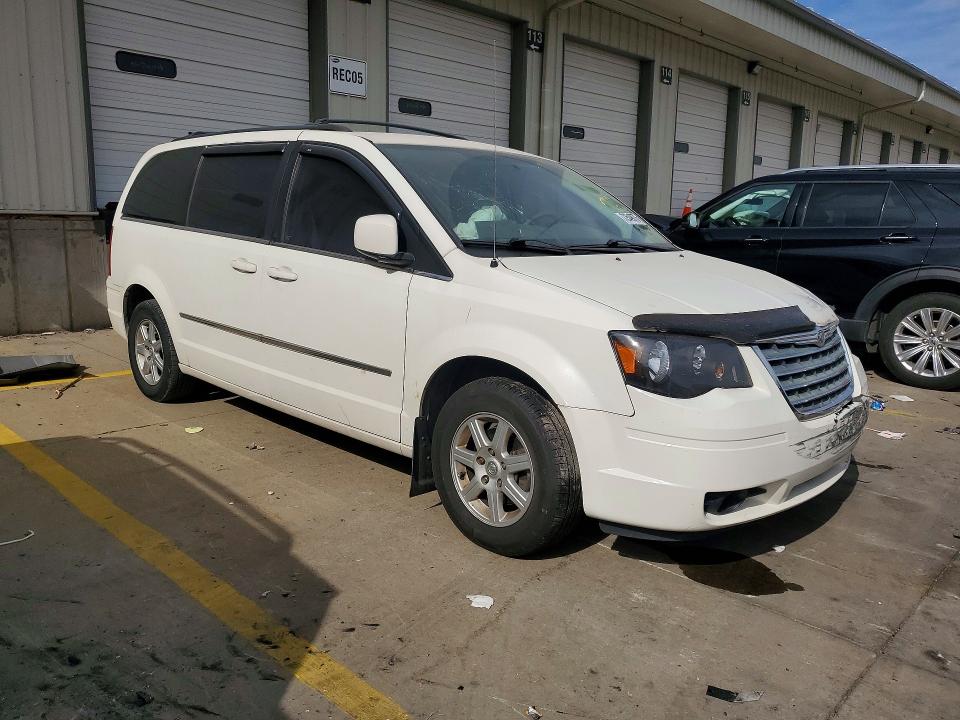 Снимка 4 от търг – 2010 CHRYSLER TOWN & COUNTRY с VIN 2A4RR5D15AR128944