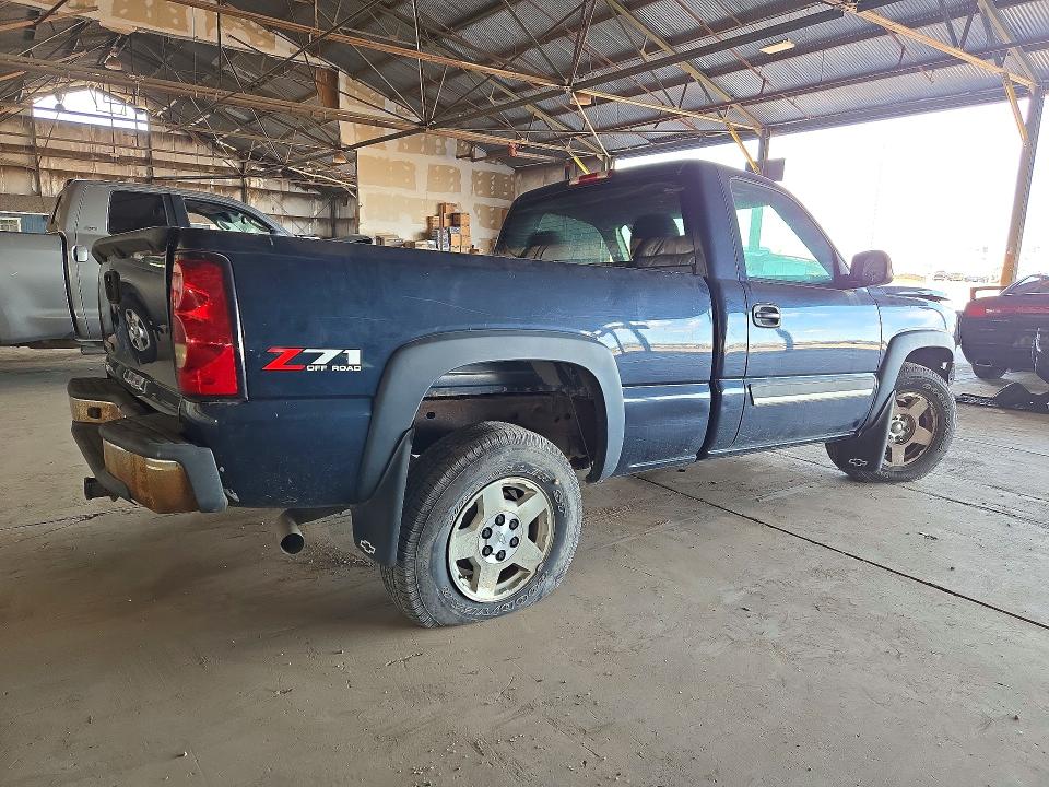 Снимка 3 от търг – 2006 CHEVROLET SILVERADO с VIN 1GCEK14Z96Z297725