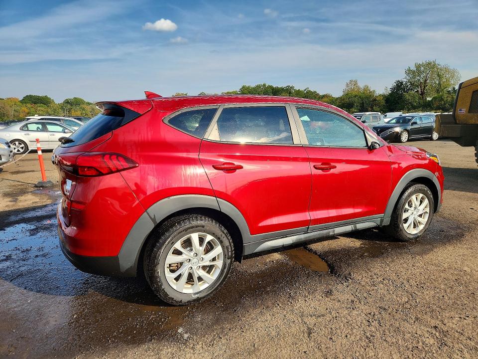 Снимка 3 от търг – 2021 HYUNDAI TUCSON с VIN KM8J2CA42MU373567