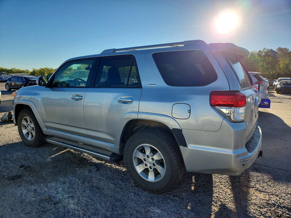 Photo 2 from auction – 2013 TOYOTA 4RUNNER with VIN JTEBU5JR1D5118795