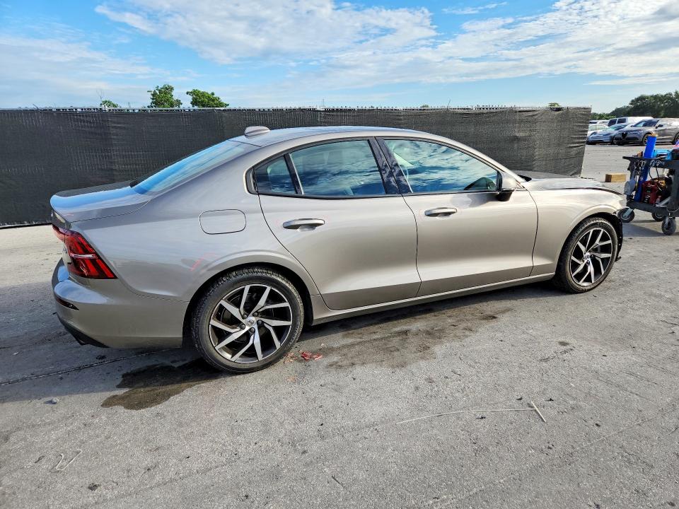 Photo 3 from auction – 2020 VOLVO S60 with VIN 7JR102FK6LG045255