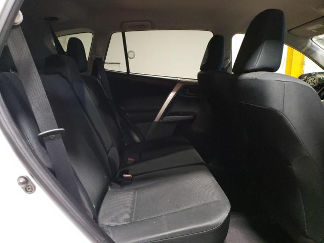 Photo 10 from auction – 2016 TOYOTA RAV4 LE with VIN JTMBFREV8GD191590