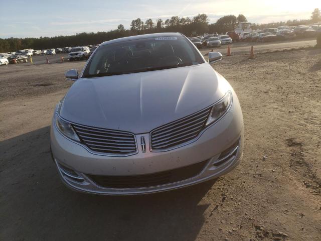 Foto 5 de la subasta – 2016 LINCOLN MKZ con VIN 3LN6L2G92GR628746