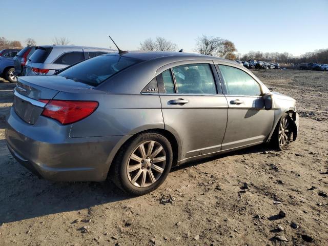 Photo 3 from auction – 2013 CHRYSLER 200 TOURIN with VIN 1C3CCBBG0DN703296