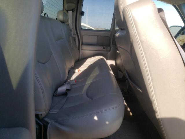 Photo 10 from auction – 2004 CHEVROLET SILVERADO with VIN 1GCEK19T74E194361