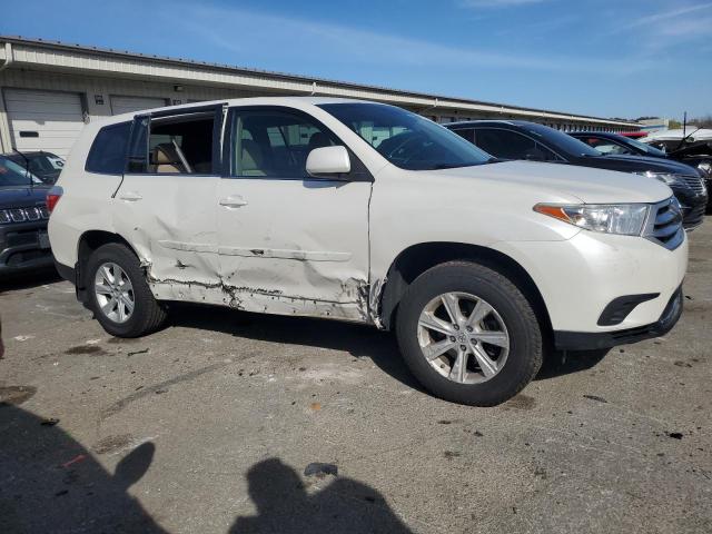 Photo 4 from auction – 2013 TOYOTA HIGHLANDER with VIN 5TDBK3EH5DS269956