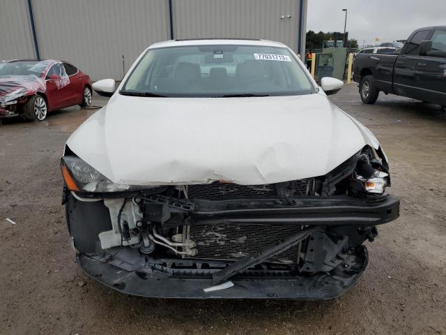 Photo 5 from auction – 2012 VOLKSWAGEN PASSAT SEL with VIN 1VWCM7A34CC010341