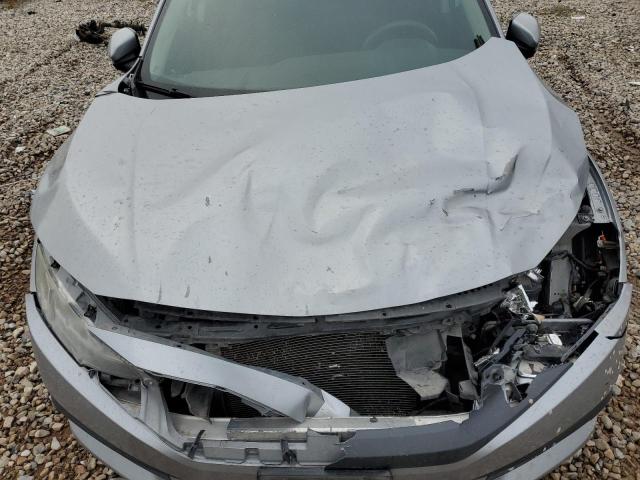 Photo 11 from auction – 2017 HONDA CIVIC LX with VIN 2HGFC2F5XHH526550