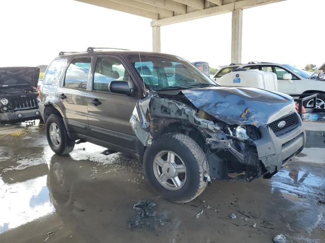 Photo 4 from auction – 2004 FORD ESCAPE XLS with VIN 1FMYU02154KA23924
