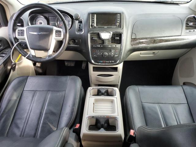 Photo 8 from auction – 2016 CHRYSLER TOWN & COU with VIN 2C4RC1BG2GR245025