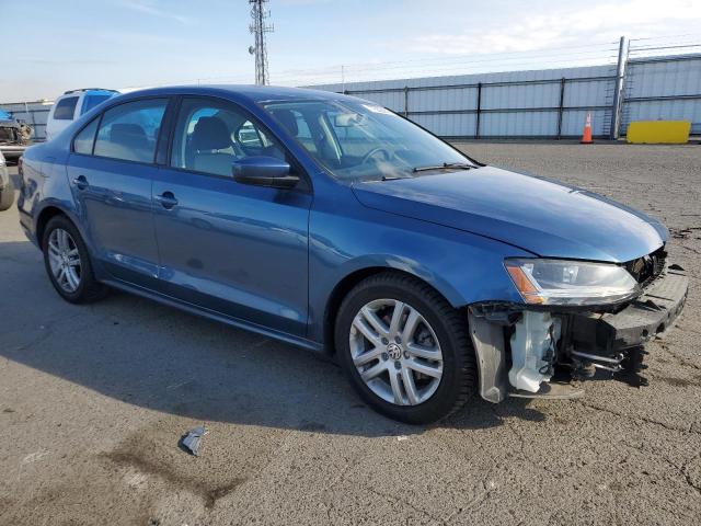 Photo 4 from auction – 2018 VOLKSWAGEN JETTA S with VIN 3VW2B7AJ8JM261973