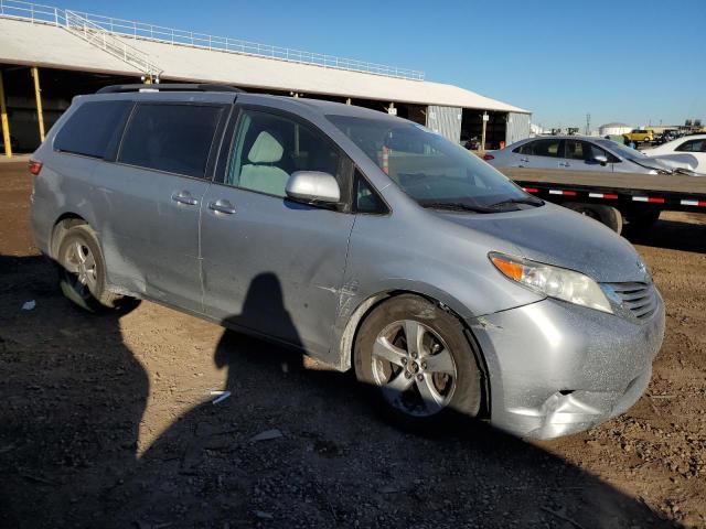 Photo 4 from auction – 2015 TOYOTA SIENNA LE with VIN 5TDKK3DC7FS660910