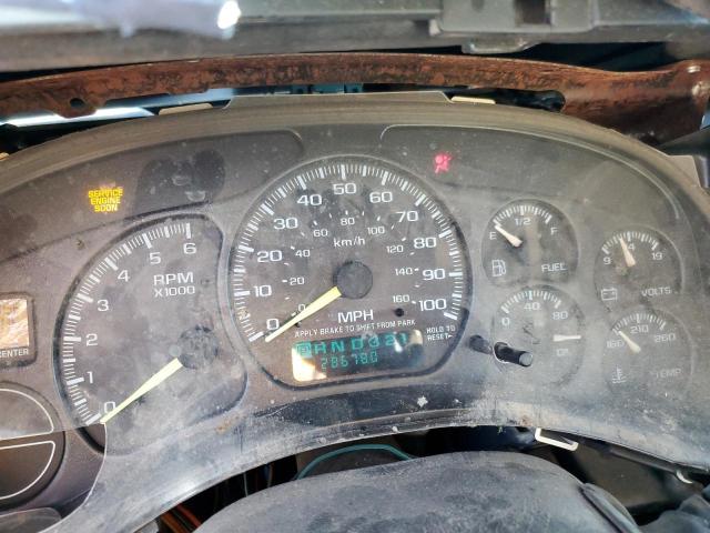 Photo 9 from auction – 2000 CHEVROLET SILVERADO with VIN 2GCEC19V5Y1218923