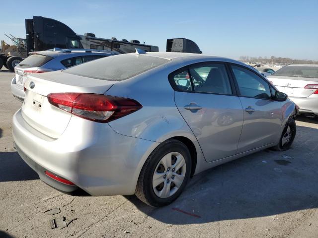 Photo 3 from auction – 2018 KIA FORTE LX with VIN 3KPFK4A72JE181196