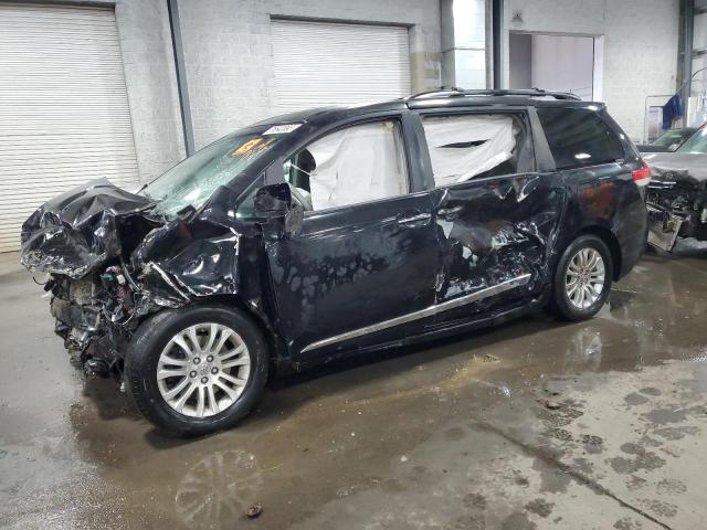 Photo 1 from auction – 2013 TOYOTA SIENNA XLE with VIN 5TDYK3DC4DS293309