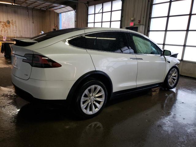Photo 3 from auction – 2017 TESLA MODEL X with VIN 5YJXCDE23HF070239