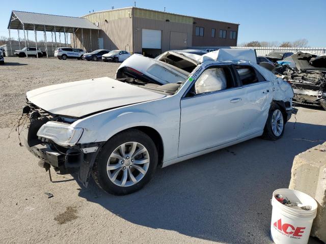CHRYSLER 300 LIMITE 2015 with VIN 2C3CCAAG3FH898513 - Photo from auction