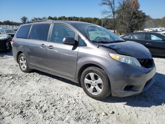 Photo 4 from auction – 2012 TOYOTA SIENNA with VIN 5TDKK3DC0CS190330