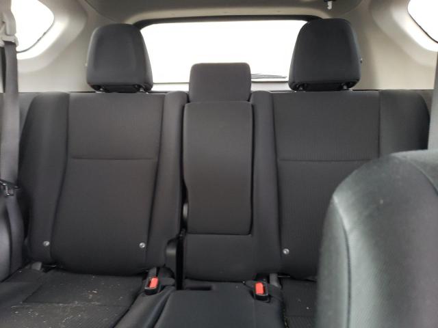 Photo 10 from auction – 2017 TOYOTA RAV4 LE with VIN 2T3BFREV6HW686830