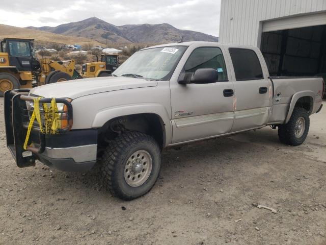 CHEVROLET SILVERADO 2004 with VIN 1GCHK23274F255012 - Photo from auction