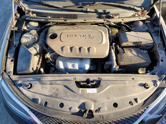 Photo 11 from auction – 2015 CHRYSLER 200 LIMITE with VIN 1C3CCCAB5FN756588