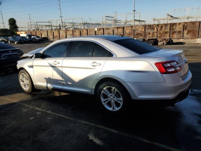 Foto 2 de la subasta – 2017 FORD TAURUS SEL con VIN 1FAHP2E89HG117268