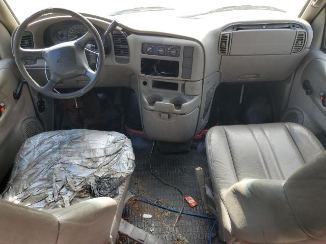 Photo 8 from auction – 2000 CHEVROLET ASTRO with VIN 1GCDM19W1YB191088