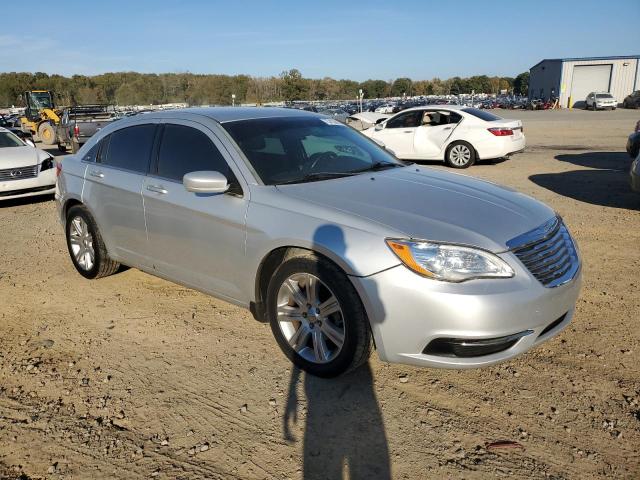 Photo 4 from auction – 2012 CHRYSLER 200 TOURIN with VIN 1C3CCBBB3CN177121