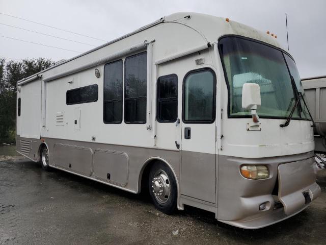 Photo 1 from auction – 2004 FREIGHTLINER MCL MOTORH with VIN 4UZAAHDC34CN33318