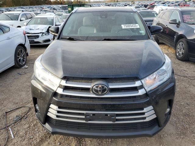 Photo 5 from auction – 2017 TOYOTA HIGHLANDER with VIN 5TDJZRFH9HS469818