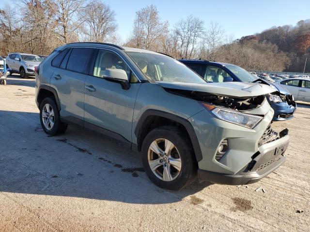 Photo 4 from auction – 2020 TOYOTA RAV4 XLE with VIN JTMP1RFV2LJ034815