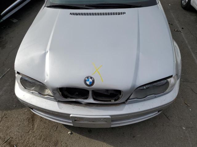Photo 11 from auction – 2002 BMW 330 CI with VIN WBABS53452JU89763