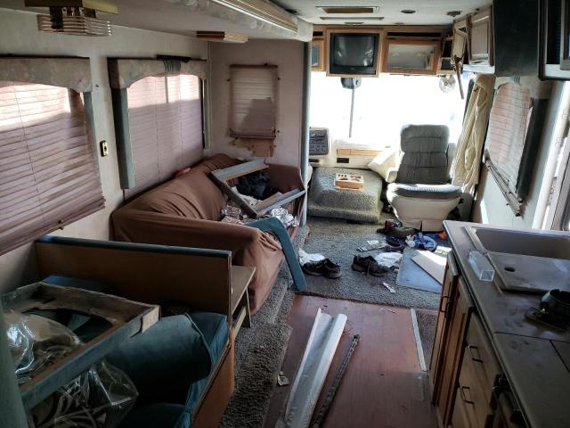Photo 10 from auction – 1995 DOLP MOTORHOME with VIN 3FCMF53G0SJA05061
