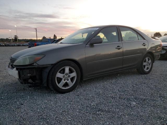 TOYOTA CAMRY LE 2003 with VIN 4T1BF32K03U563257 - Photo from auction
