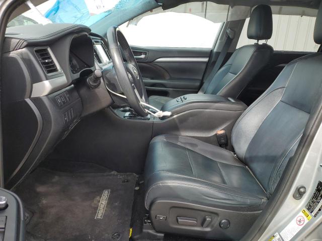 Photo 7 from auction – 2019 TOYOTA HIGHLANDER with VIN 5TDKZRFH2KS558755