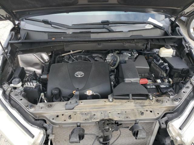 Photo 12 from auction – 2018 TOYOTA HIGHLANDER with VIN 5TDZZRFH2JS283918