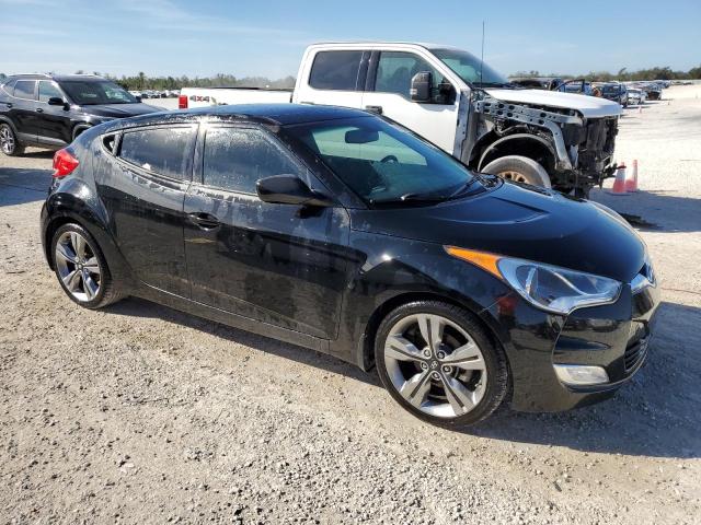 Photo 4 from auction – 2013 HYUNDAI VELOSTER with VIN KMHTC6AD7DU107856