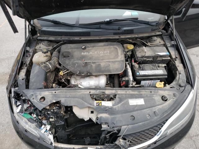 Photo 11 from auction – 2015 CHRYSLER 200 LIMITE with VIN 1C3CCCAB3FN555188